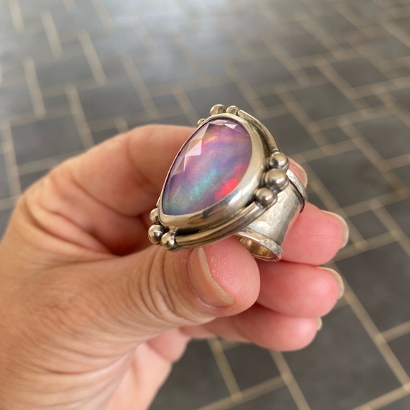 Huge sterling silver wide band synthetic opal ring size 8 - see video! - Picture 5 of 13